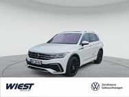 VW Tiguan, 2.0 TDI R-Line H&K IQ LIGHT Trailer, Jahr 2022 - Darmstadt