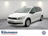 VW Touran, 1.5 TSI Highline, Jahr 2022 - Mosbach