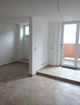 ~ Großzügige 1-Zimmer-Wohnung mit Dusche, Badewanne und Balkon ~ - Schwerin