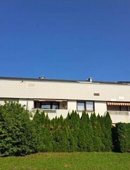Geniale Maisonettewohnung in ruhiger Lage mit 2 Dachbalkonen ! - Dettingen (Teck)