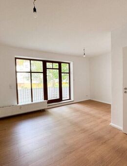 Tolle 2-Raum-Wohnung mit 2 Balkone in ruhiger Lage! - Sankt Egidien