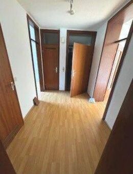 Helle 2,5-Zimmer-Wohnung mit Balkon in Gelsenkirchen - Gelsenkirchen
