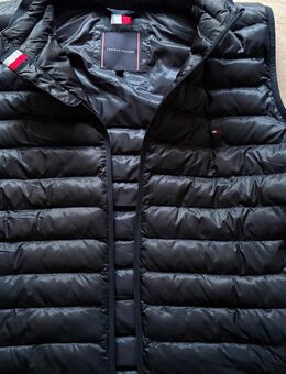 Steppweste von Tommy Hilfiger - Berlin Lichtenberg