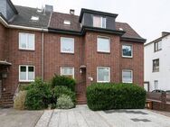 TT bietet an: Charakteristische Wohnung mit Garten, Garage, PKW-Stellplatz in Wilhelmshaven! - Wilhelmshaven