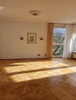 Toll geschnittene 3-4 Zimmer Etagenwohnung in Haan - Haan