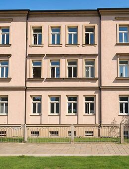+++ Schöner Altbau! - 2-Zimmer-Wohnung mit Option zur 3-Raum-Wohnung +++ - Dresden