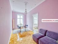 IMMOBERLIN.DE - Großzügige Stuck-Altbauwohnung mit Balkon in begehrter Lage - Berlin
