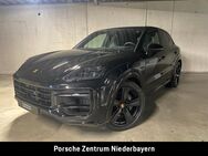 Porsche Cayenne, E-Hybrid | | |, Jahr 2022 - Plattling