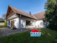 ++ KRAG Immobilien ++ viel Freiraum: Hobby-/Gästezimmer, Balkone, Gartenhaus ++ - Biedenkopf