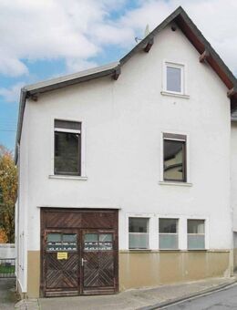 Handwerkertraum mit Grube! Einfamilienhaus inkl. Werkstatt und Ausbaupotenzial in Ransbach-Baumbach - Ransbach-Baumbach
