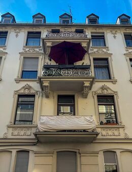 Wiesbaden: Vorder- und Hinterhausensemble seitlich der Dotzheimer Straße! - Wiesbaden