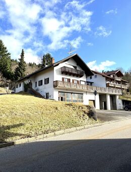 1-Fam.-Haus mit großen Garagen zw. St. Englmar und Viechtach - Rattenberg