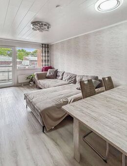 Weeze: Gepflegte 4-Zimmer-Wohnung im 1. Obergeschoss mit Balkon - Weeze