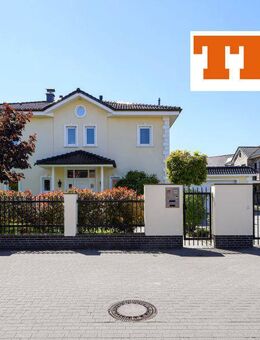 TT bietet an: Stilvoll Wohnen in Wilhelmshaven - Exklusive Stadtvilla mit Charme! - Wilhelmshaven