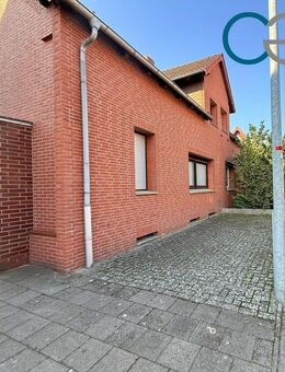 Gemütliche Doppelhaushälfte mit Garten in ruhiger Wohnlage! - Nienburg (Weser)
