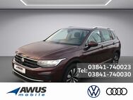 VW Tiguan, 2.0 TDI Move, Jahr 2023 - Wismar