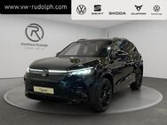 VW Tiguan, 2.0 TDI R-Line, Jahr 2022 - Oelsnitz (Erzgebirge)