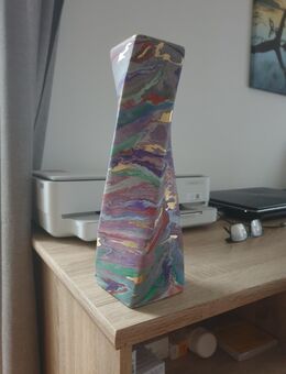 Farbenfrohe Vase, mit Kreative Acryl Pouring Bemalung. - Sulz (Neckar)