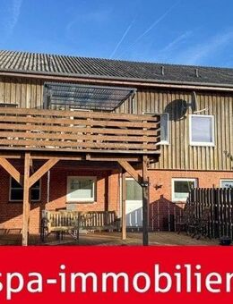 Modernisiertes Reihenmittelhaus mit Balkon, Garage und Doppelcarport! - Handewitt