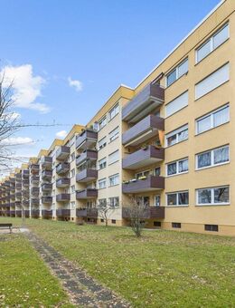 Freie und modernisierte 2-Zimmer-Eigentumswohnung mit Balkon in ruhiger Lage Nürnberg-GoHo - Nürnberg
