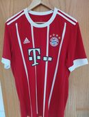 Originale Fussball Trikots zu verkaufen in Größe L !!! in 17192