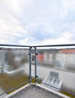 Helle 2-Raum-Wohnung mit Balkon und praktischen Abstellraum in Chemnitz - Chemnitz