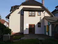 Garitz-Bad Kissingen - Wohnhaus mit 2 Wohnungen, Garage und Garten - Bad Kissingen