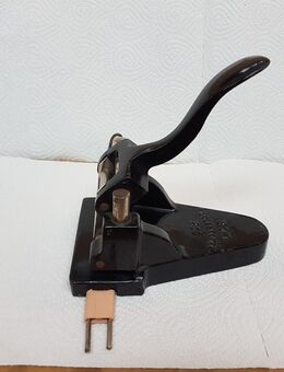 Antiker Locher F. Soennecken 230 - Siegburg