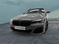 BMW 520, d xDrive M Sportpaket HiFi, Jahr 2021 - München