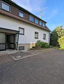 MFH in Herrenberg mit viel Platz für Autos/Werkstatt. S-Bahn nur 4 km Entfernung und schnell mit Bus - Herrenberg