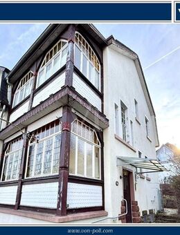 Villa mit Charme aus der Jahrhundertwende in einer der historischsten Straßen Hofheims - Hofheim (Taunus)