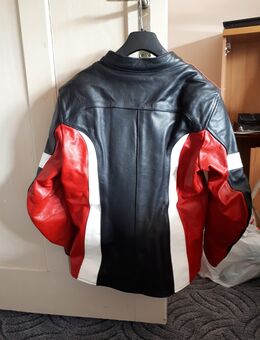 Motorradjacke , Lederjacke mit Protektoren - Berlin