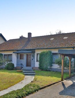 Traumhauspotenzial mit extra großem Garten! Hier ist drinnen und draußen viel Platz für Ihre Pläne! - Philippsburg