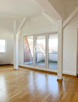 AUGEBAUTE DACHGESCHOSSWOHNUNG MIT BALKON | PROVISIONSFREI - Berlin