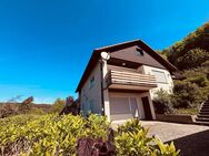 Zweifamilienhaus mit ELW in toller Lage von Bicken - Mittenaar