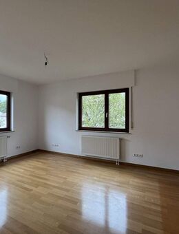 Schicke 3-Zimmer-Wohnung mit Balkon - Kornwestheim