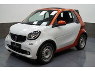 Smart ForTwo cabrio 66 kW TEMPO SHZ KLIMAAUTO LED - Salach