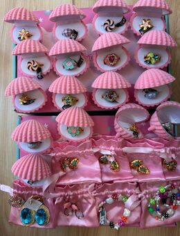 Hochwertiger Restposten Markenschmuck – Kabarovsky, Vanessa Mooney, July Child – für Einzel- & Großhandel - Berlin