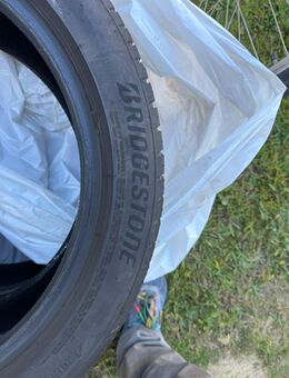 Ganzjahresreifen 245/45/R18 100Y Bridgestone - Krusenhagen