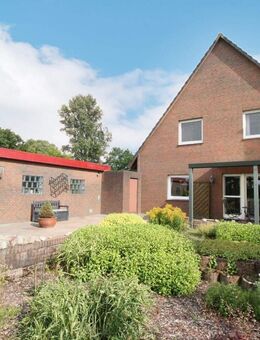 Großes Wohnhaus in idyllischer Lage - Wiefelstede