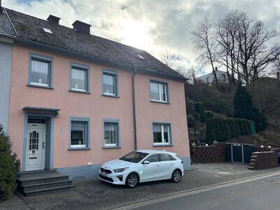 Gepflegtes Einfamilienreiheneckhaus am Ortsrand