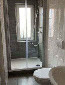 2-Raum-Wohnung im ruhigen Mehrfamilienhaus sucht Nachmieter - Oschersleben (Bode)