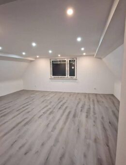2 Familienhaus "2 x Maisonette-Wohnung" Energieeffizient saniert - Friolzheim