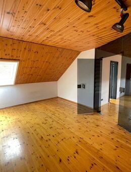 Traumhaus mit großer Einliegerwohnung, auch als Gewerbeeinheit nutzbar! - Heilsbronn