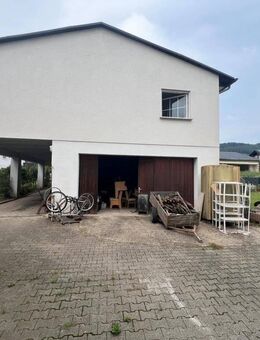 Wohnhaus mit Garage in Kröv - Kröv