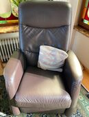 Fernsehsessel - Aufstehhilfe- Leder- neuwertig in 22926