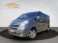 Opel Vivaro Kasten/Kombi Tour Cosmo*7-Sitzer* - Ebersdorf (Coburg)