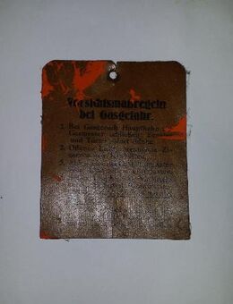 Schild Maßnahmen bei Gasgefahr - Berlin Friedrichshain-Kreuzberg