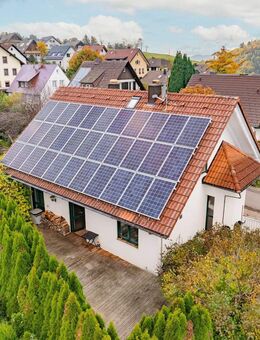 Familienidyll im Schwarzwald - Haus mit ELW, PV-Anlage, Kamin, Terrasse und Garage - Sankt Peter