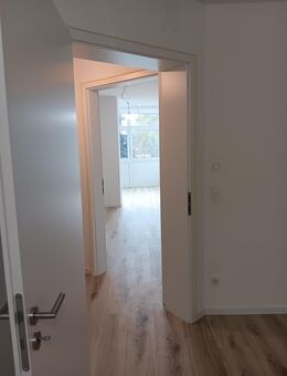 komplett KfW-40-EE sanierte 3-Raum-Wohnung in Osnabrück zum 01.10.2025 - Rastdorf